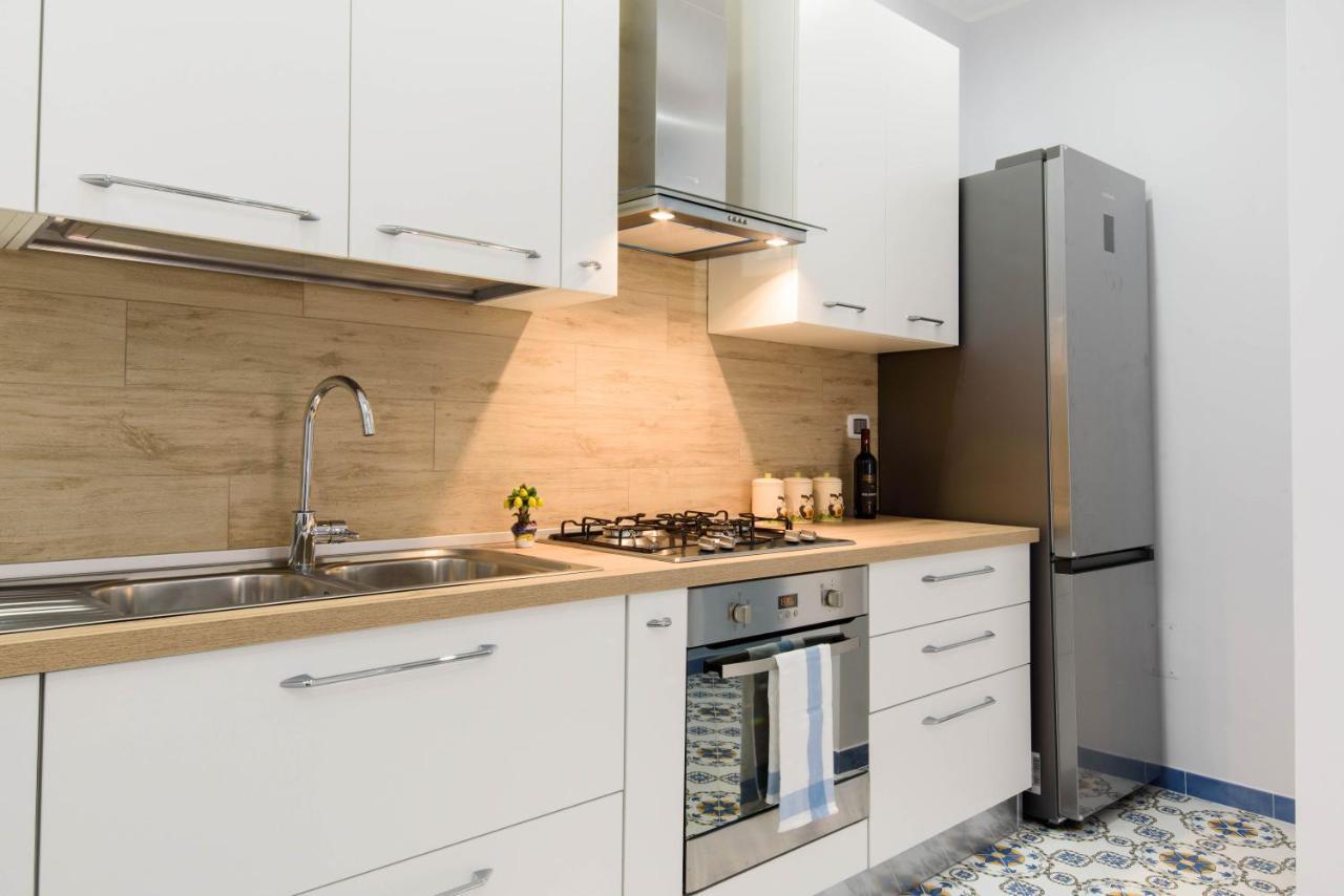 Symphony House Bed & Breakfast Соренто Екстериор снимка